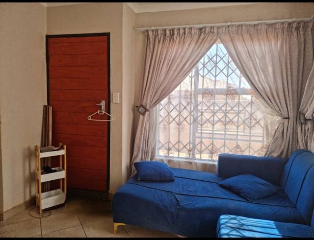 2 BEDROOM HOUSE FOR SALE IN EVATON WEST